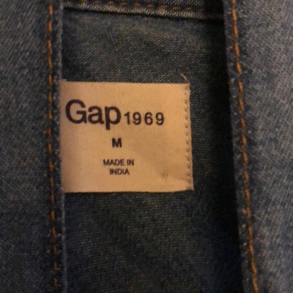 GAP light blue shirt dress. Size Medium. - Picture 3 of 4